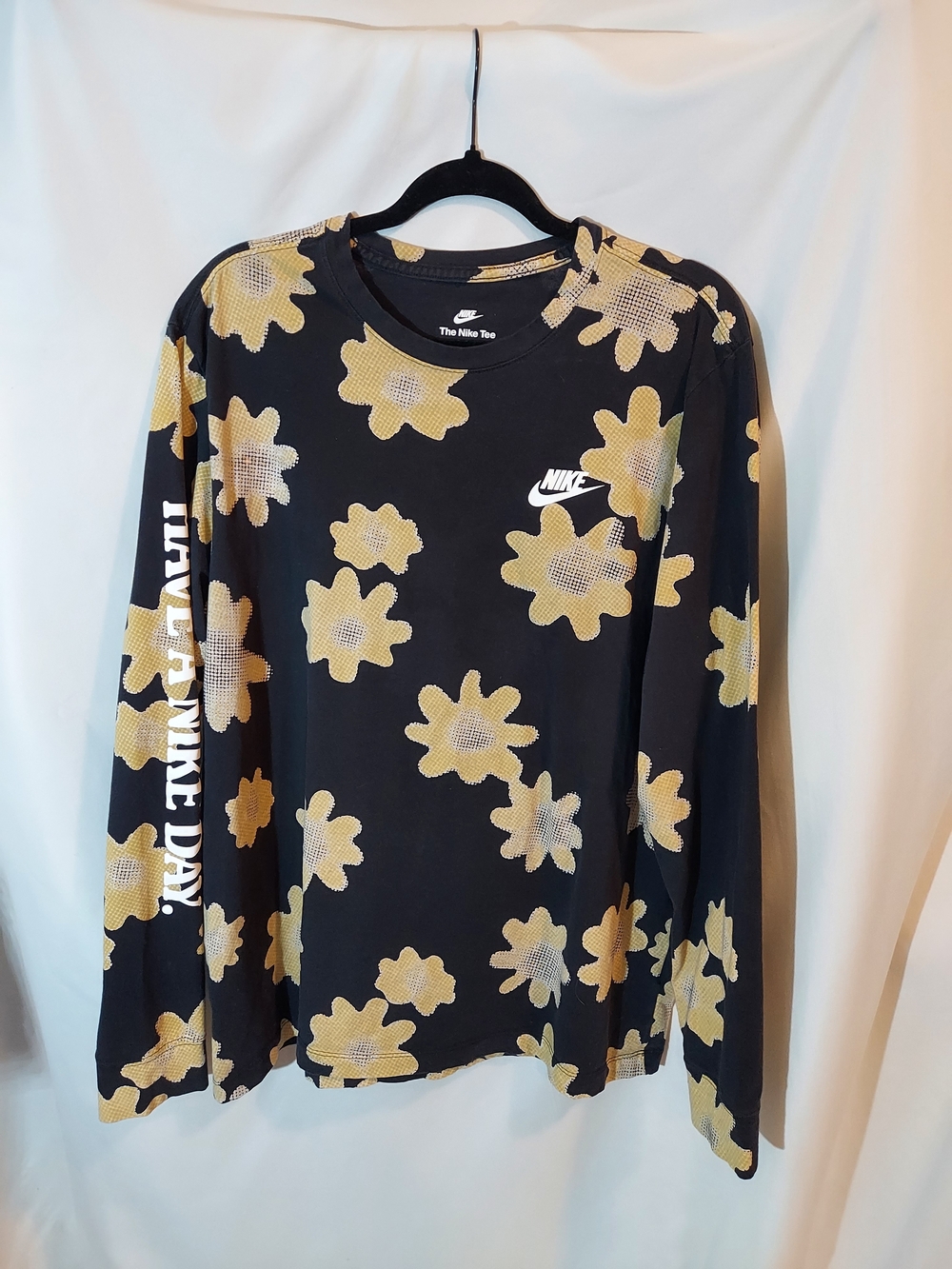 Nike "Have A Nike Day" Floral Long Sleeve T-Shirt - Black/Yellow - XL